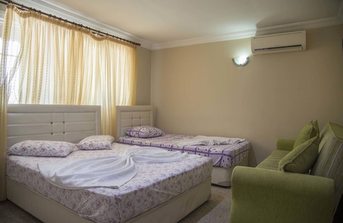 Seyhan Hotel | Cozy Evim Otel: Family-Friendly with Kitchen & Breakfast