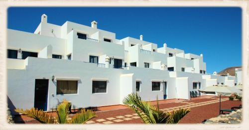 Caleta de Sebo Apartment | Oceanfront Evita Beach Suites with Exceptional Guest Ratings