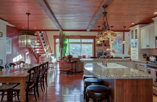 Ellicottville Ski Chalet | Top-Rated EVL Condo with Slope Views & Pool Access