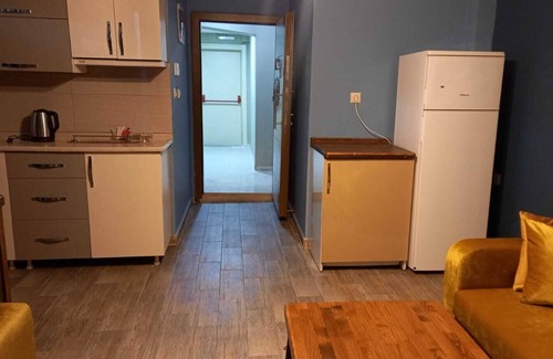 Cukurova Apartment | Inviting EVLAND CITY SUITE: Family-Friendly with Breakfast