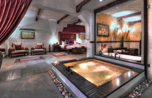Kamalapur Hotel | Discover Evolve Back, Hampi: Guest Rated 9.8 with Pool & Spa