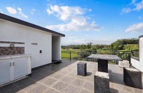 Bope-Poddala Villa | Evolve - Field View