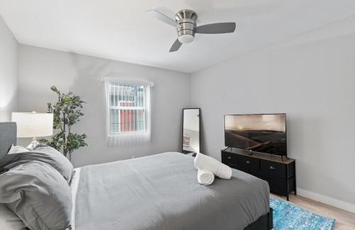 St. Johns Apartment | Evonify Stays - Highland - Stylish Furnished Apartments