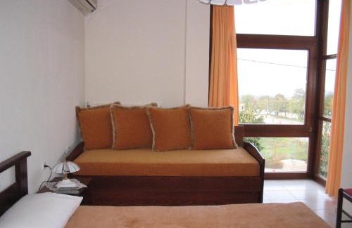 Vergina House | Comfortable Stay at Evridiki with Breakfast & Family Amenities