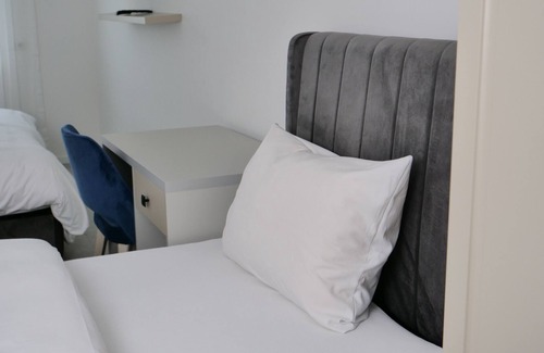 Oferdingen Hotel | Evsenn Hotel