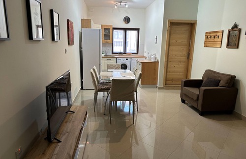 Gzira Apartment | Family-Friendly Ewa Apt: 3-Bedroom by St Julian's Seafront