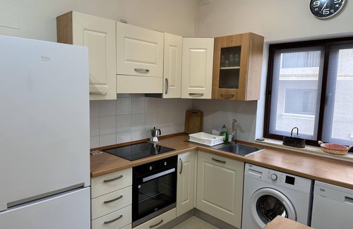 Gzira Apartment | Family-Friendly Ewa Apt: 3-Bedroom by St Julian's Seafront