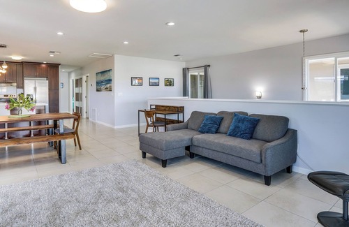 Ewa Apartment | Cozy Ewa Beach Apartment Near Puʻuloa Beach Park!