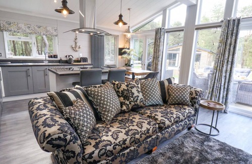 Egton Cottage | Family-Friendly Ewe Crag Beck Lodge with Garden in Whitby