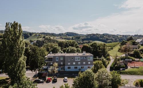 Ehrenhausen an der Weinstraße House | Elevate Your Stay at Ewitsch 13 - Hotel Garni with Pool & More