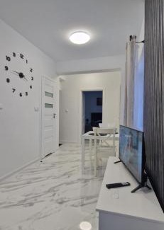 Sulecin Apartment | Highly Rated Family-Friendly Getaway with Top Amenities