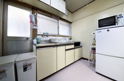 Matsubara House | Quaint Two-Story Matsubara House with Breakfast & Kitchen