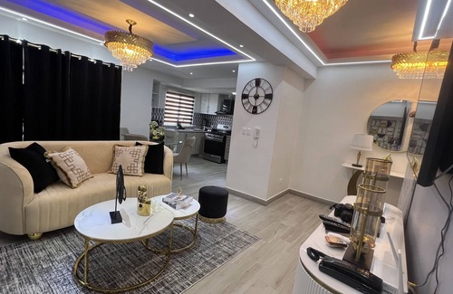 Ensanche Quisqueya Apartment | Unique Apartment in the Heart of the City with Ocean View