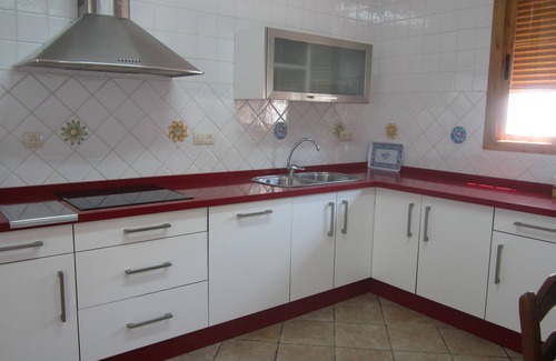 Villanueva de la Concepcion House | Ideal Retreat with Private Pool & Spa, Rated 9.6/10