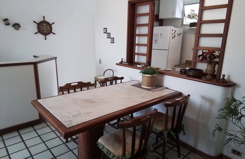 Vila Julia Apartment | Convenient Stay Steps from Praia Enseada - Excel 3 Dorm