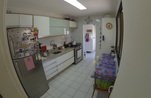 Jardim Apipema Apartment | Vibrant Apartment for Carnival 2024 with Pool & Spa