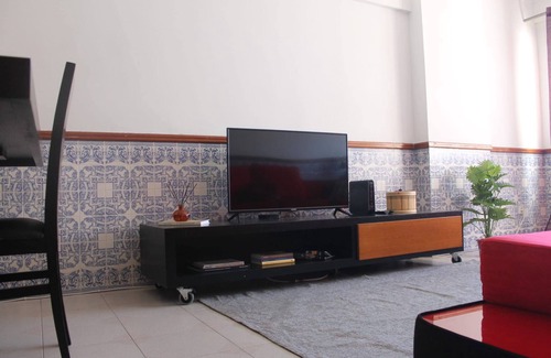 Massama Apartment | Modern T2 Apartment in Queluz, Portugal – Pet Friendly Stay