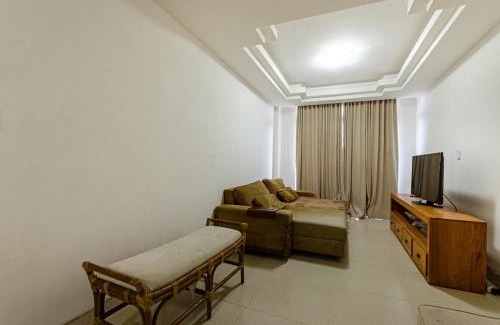 Itauna Apartment | Prime Apartment Steps from Itaúna Beach with Hot Tub Access