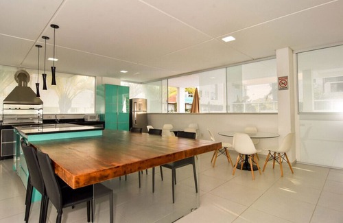 Lagoa Pequena Apartment | Convenient Getaway Steps from Praia do Campeche, SC