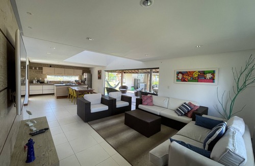 Jenipabu House | Oceanfront Retreat in Guarajuba - Rated 10/10 by Guests