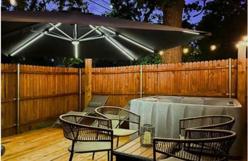 Irving House | Excellent 4BR Oasis, Hot Tub, Game Room & Backyard Paradise, Near Airport, Private Parking for 4!