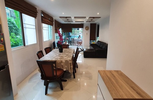 Nong Prue Apartment | Spacious Condo with Garden, Pool & Breakfast Await You