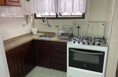 Jardim Vitoria Apartment | Ideal 4-Bed Retreat in the Cove with Oceanfront Views