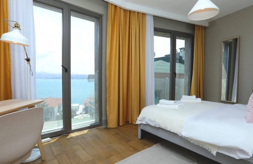Kabatas Apartment | Excellent Flat w 360 Bosphorus View in Cihangir
