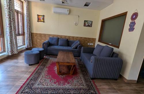 Noida Villa | Cozy Retreat: Your Ideal Home Away from Home!