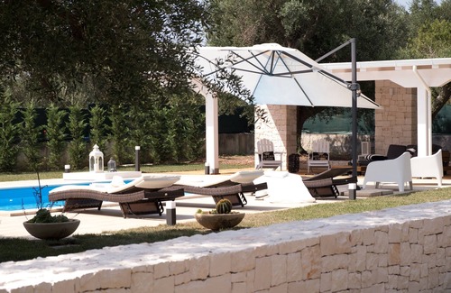 San Vito dei Normanni House | Relaxing Villa with Pool and Ocean View - Rated 9.2/10