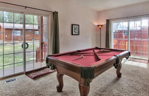 Bijou Park Acres House | Excellent location, sleeps 12, great condition, fenced yard, billiard table