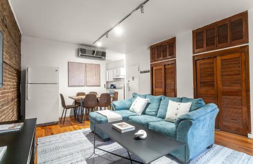 Midtown Apartment | Excellent Location - 3 Bedroom Apartment in Midtown Manhattan!