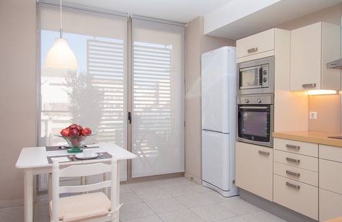 Mataro Apartment | Prime Beachside Retreat in Maresme with Spa & Hot Tub
