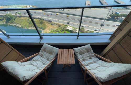 Zeytinburnu Apartment | Comfortable Suite Near Fişekhane with Pool & Pet-Friendly