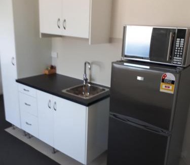 Glebe Apartment | Welcoming Excelsior Apartments: Family and Accessible Stay