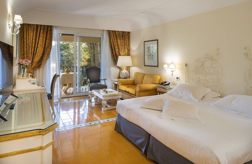 Ischia Porto Hotel | Elegance Awaits at Excelsior Belvedere Hotel & Spa