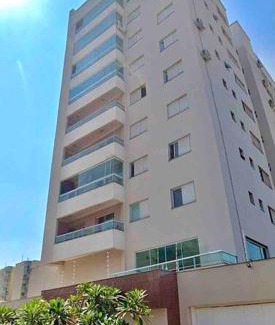 Santa Monica Apartment | Top-Rated 3-Bedroom Apartment with Family and Pet Amenities