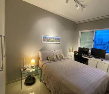 Santa Monica Apartment | Top-Rated 3-Bedroom Apartment with Family and Pet Amenities