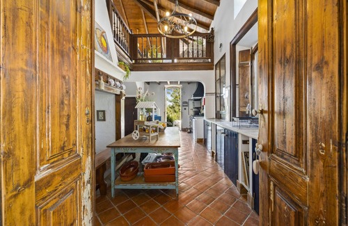 Sao Clemente Villa | Guest Rated: 10/10 Villa with Heated Pool & Ocean Views