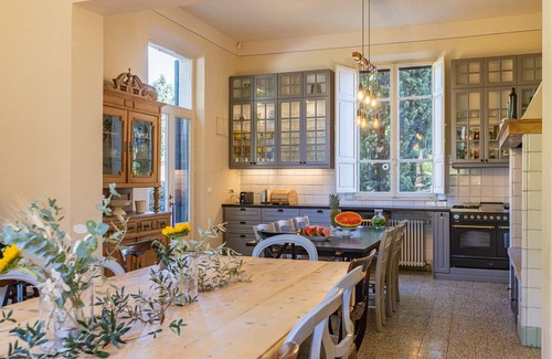 Castiglione del Lago Villa | Dreamy Villa with Pool & Ocean View, Rated 9.4/10