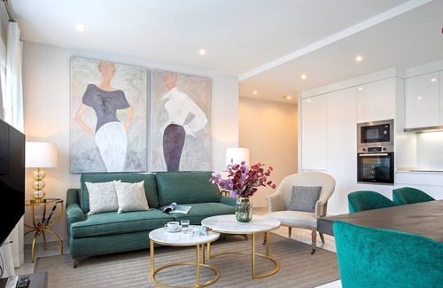El Arenal Apartment | Ideal Apartment Near Cathedral with Spa & Breakfast