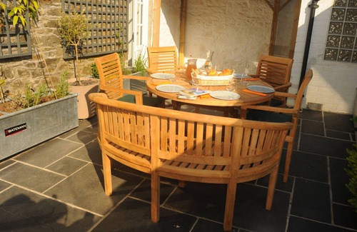 Kirkcudbright House | Inviting 3 Bedroom House in Kirkcudbright with Breakfast
