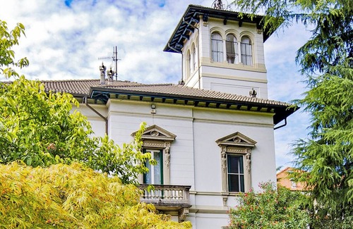 Verbania Apartment | Guest Rated 9.8: Elegant Tower Apartment with Lake View