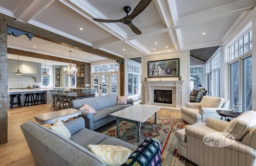 Dorset Cottage | Inviting Lake of Bays Cottage with Sunset Views & Hot Tub