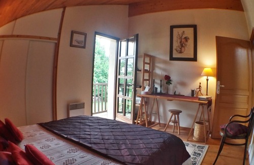 Ousse-Suzan House | Highly Rated Bed and Breakfast with Pool & Spa Access