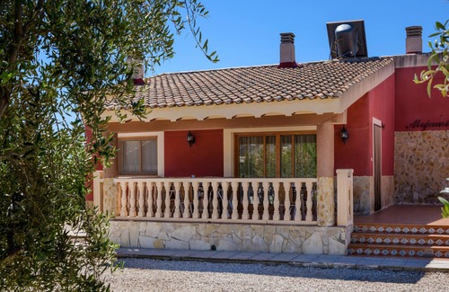 Moratalla House | Serene Getaway Amid Nature with Pool and Spa Amenities
