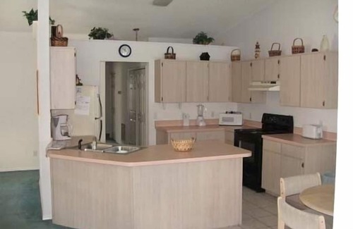 Lindfields House | Impressive Home Rental with Pool, Near Disney World