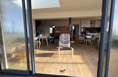 Lampaul-Plouarzel House | Stunning House with Oceanfront Views and Guest Rated 10/10