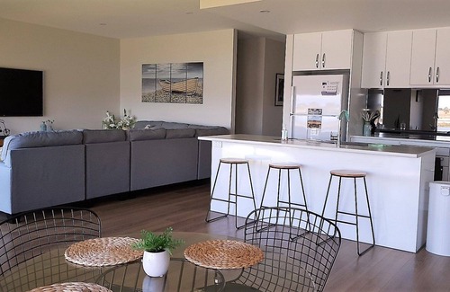 Cape Jaffa House | Exceptional Holiday Home - Boat Mooring Facilities - Marina Views