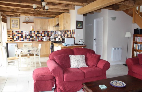 Plemet House | Exceptional holiday home: flexible bedroom layout, ideal for families or friends